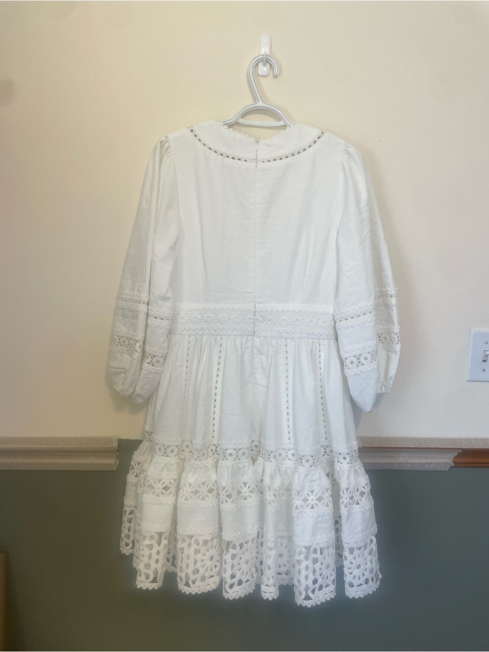Trish Scully  Women’s White eyelet crochet embroidered white dress - Picture 4 of 4